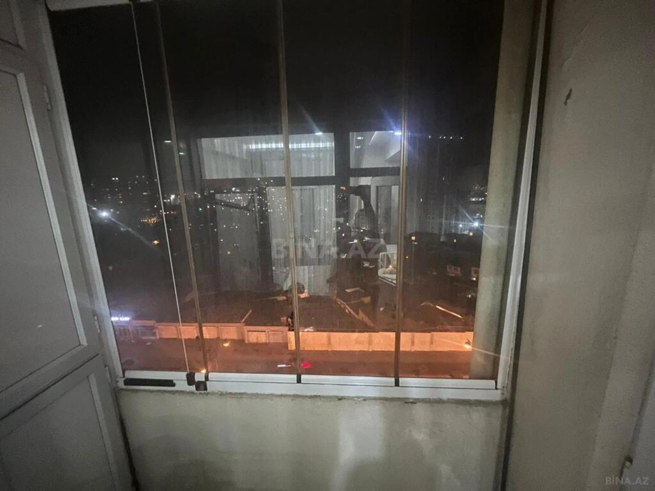 Satılır 2 otaqlı mənzil 56 m²