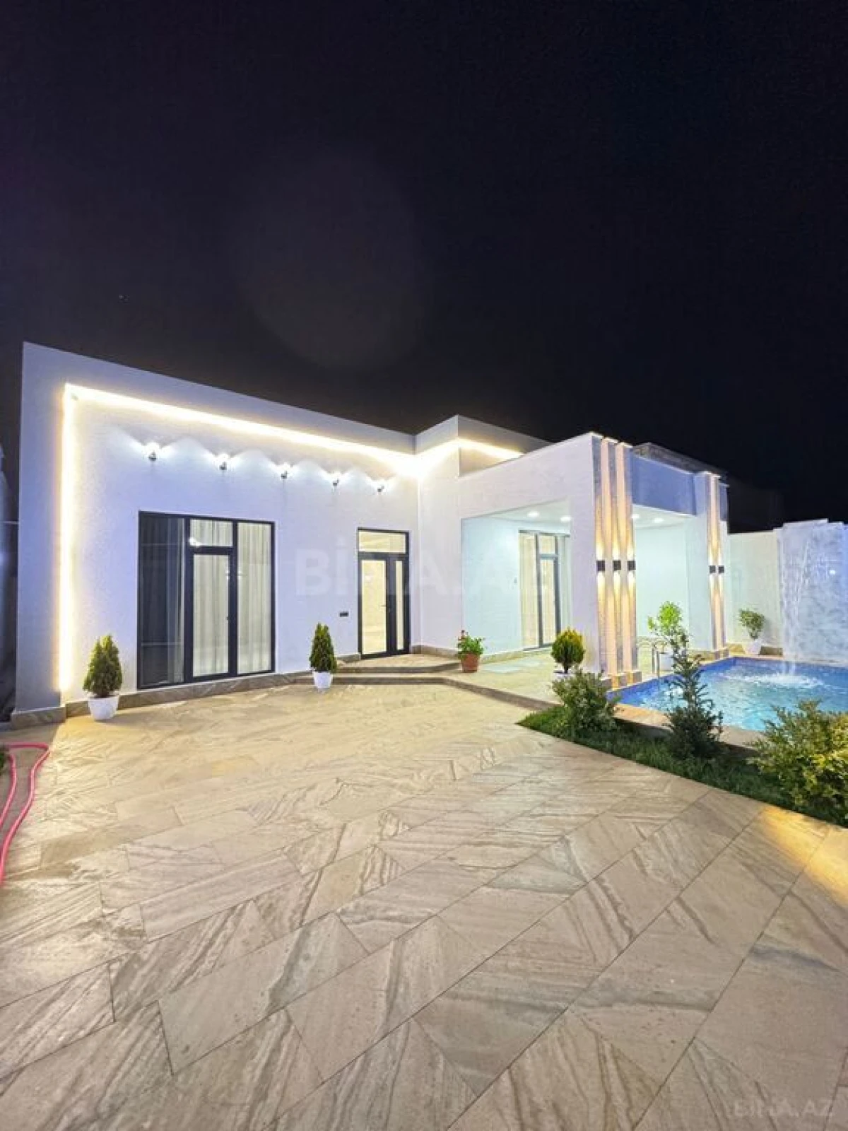 Satılır 4 otaqlı həyət evi 150 m²