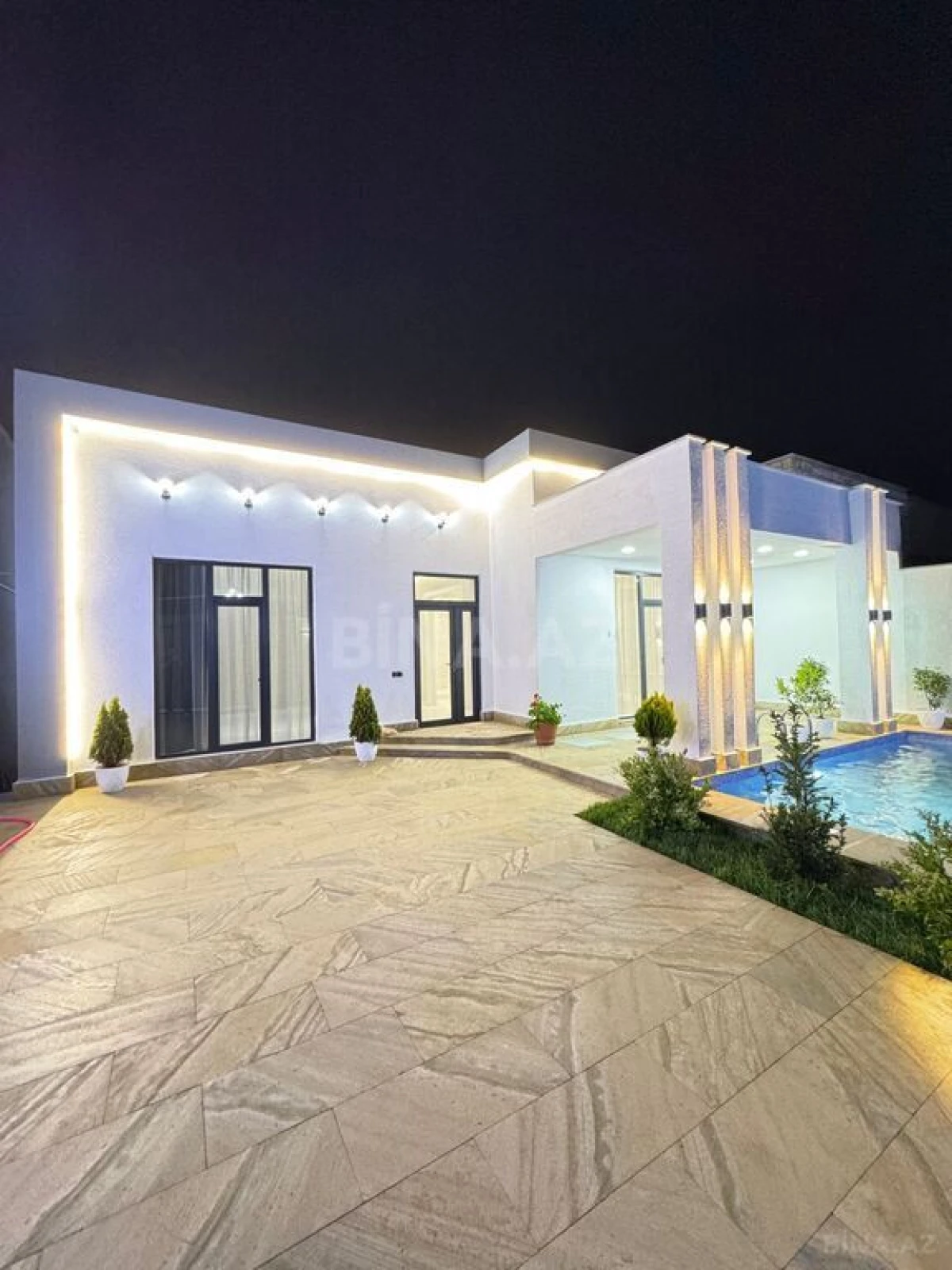 Satılır 4 otaqlı həyət evi 150 m²