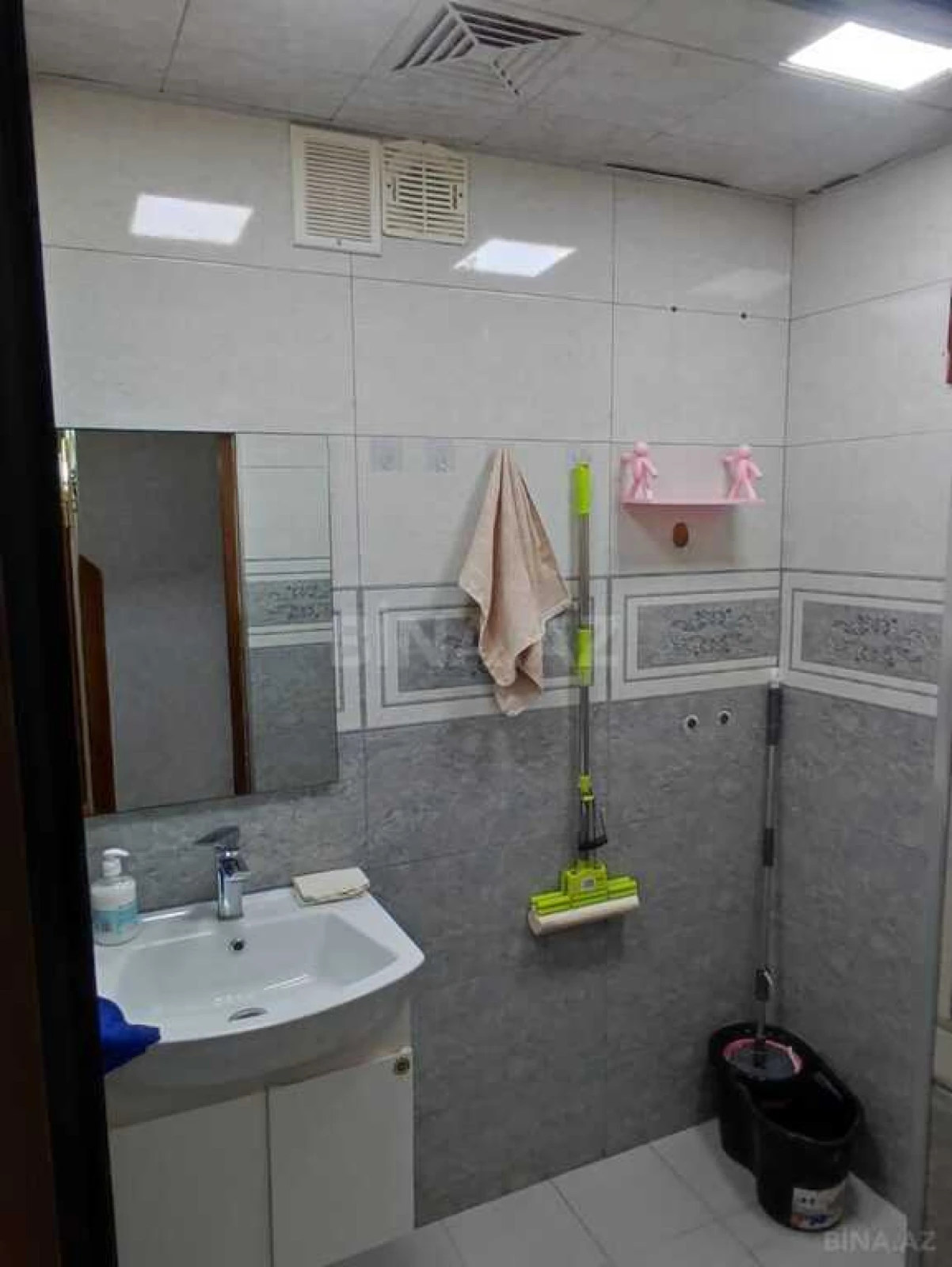 Kirayə verilir 2 otaqlı mənzil 60 m²