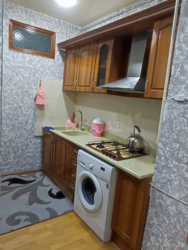 Kirayə verilir 2 otaqlı mənzil 60 m²