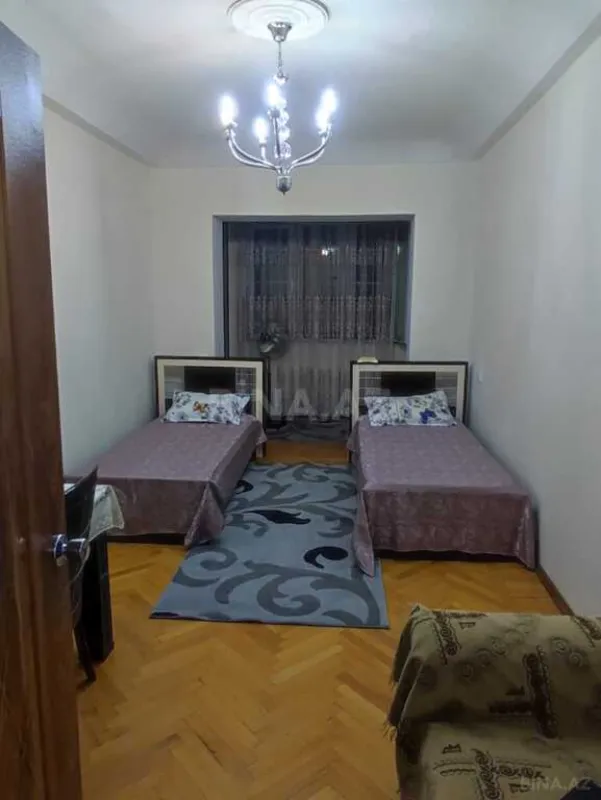 Kirayə verilir 2 otaqlı mənzil 60 m²