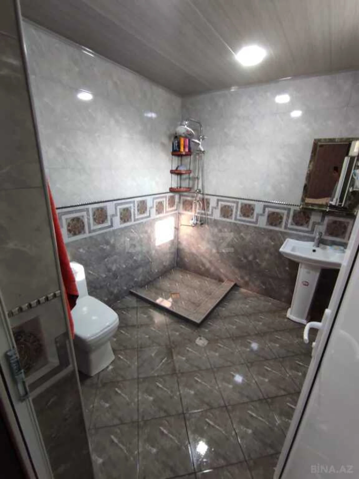 Satılır 4 otaqlı həyət evi 130 m²