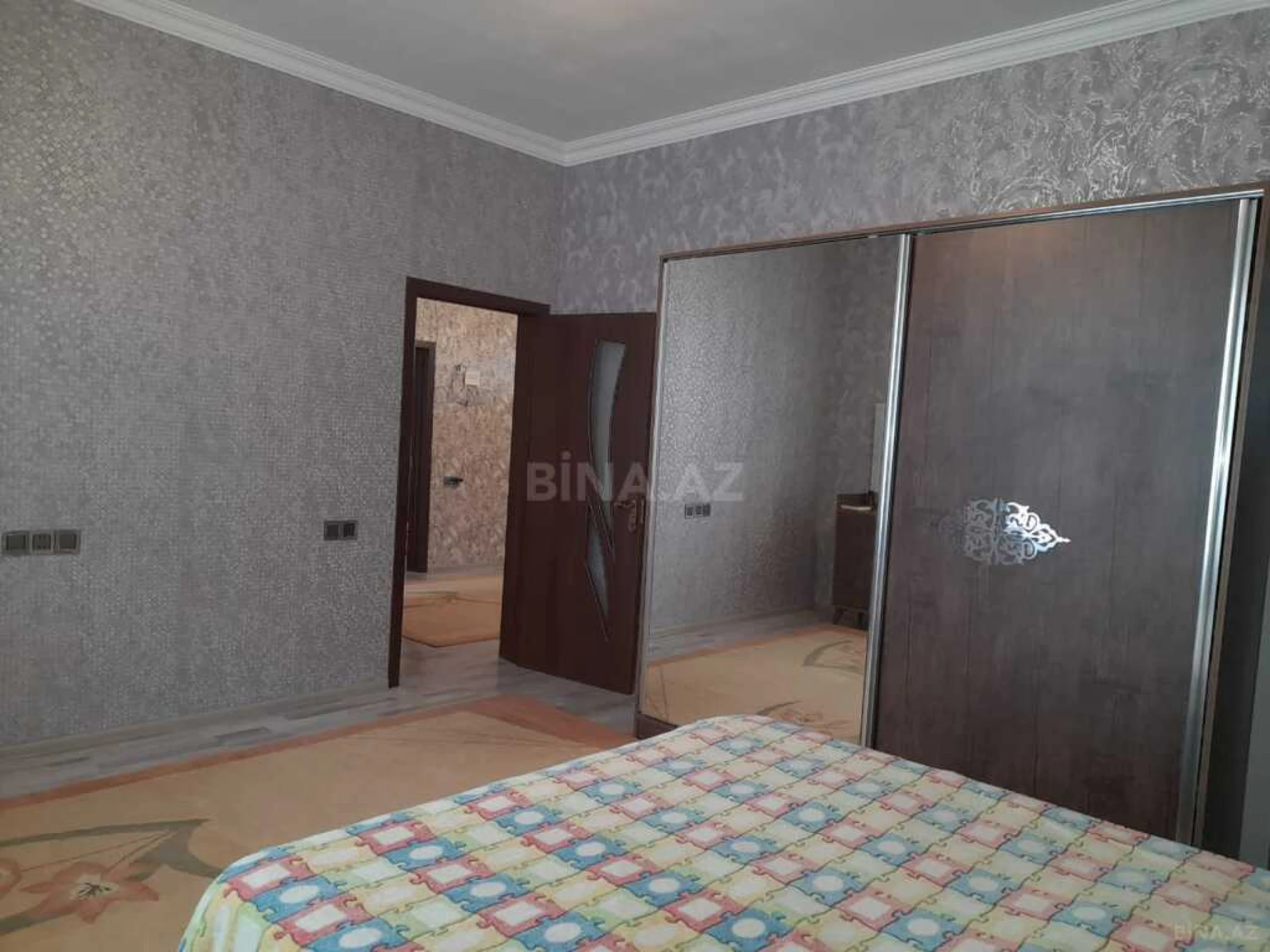 Satılır 4 otaqlı həyət evi 130 m²
