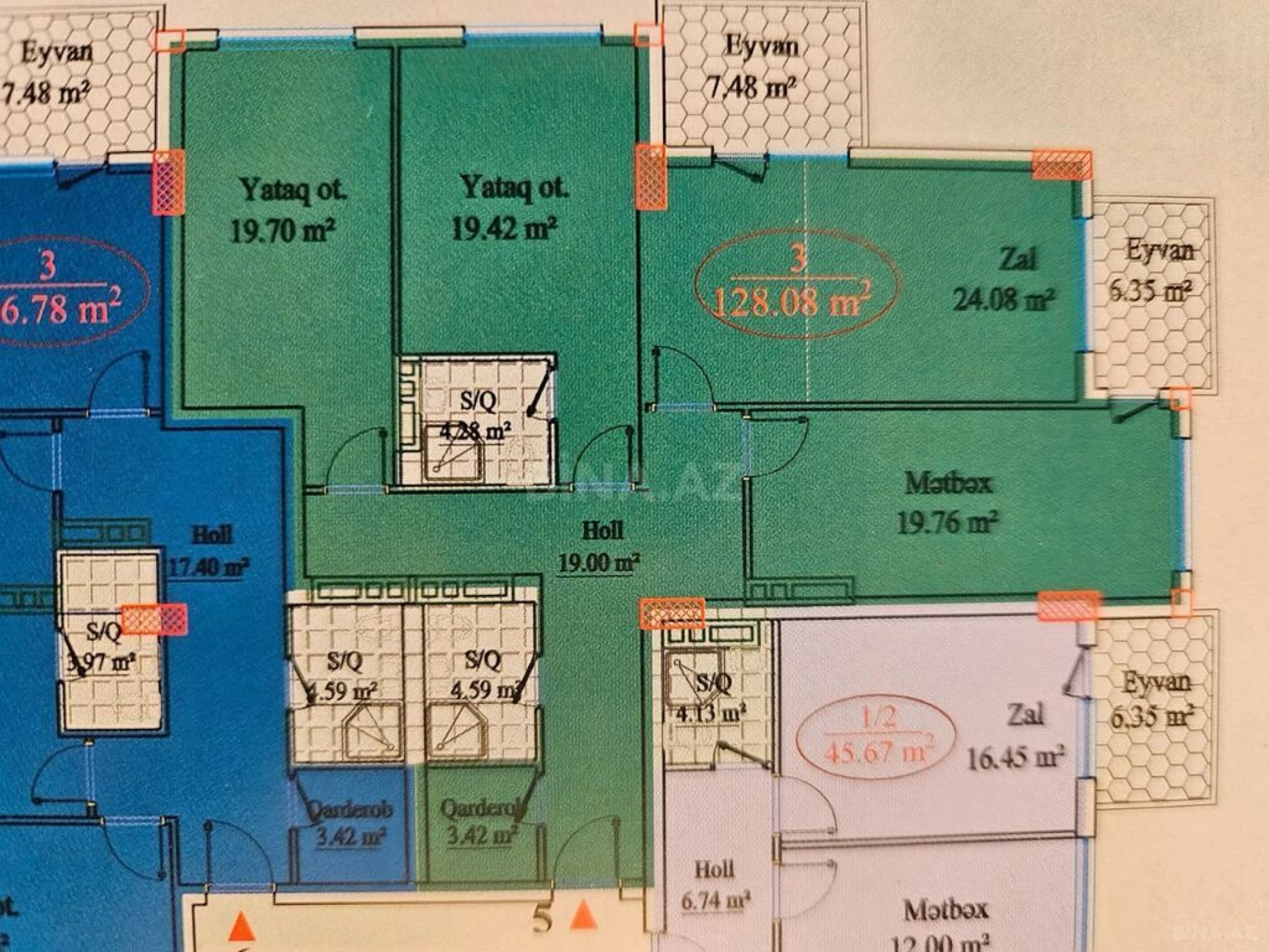 Satılır 3 otaqlı mənzil 130 m²