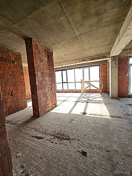 Satılır 3 otaqlı mənzil 130 m²