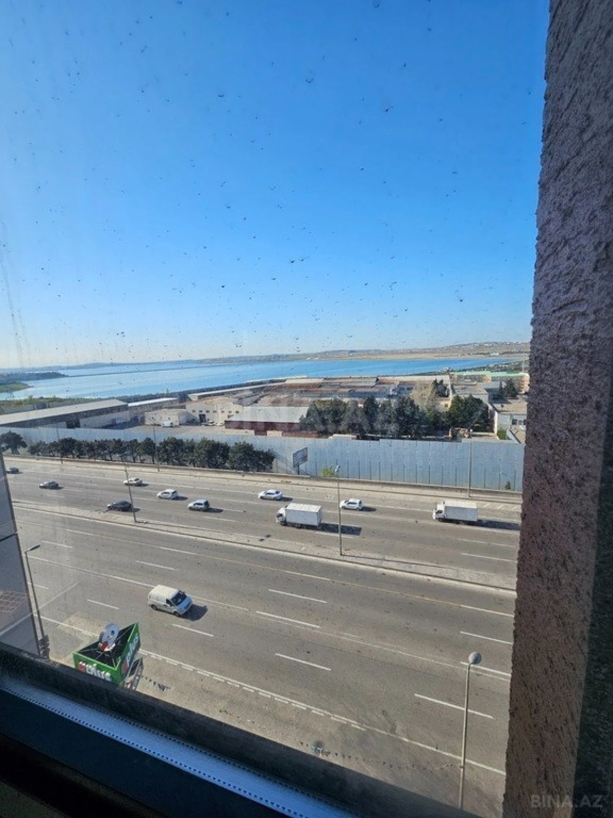 Satılır 3 otaqlı mənzil 130 m²
