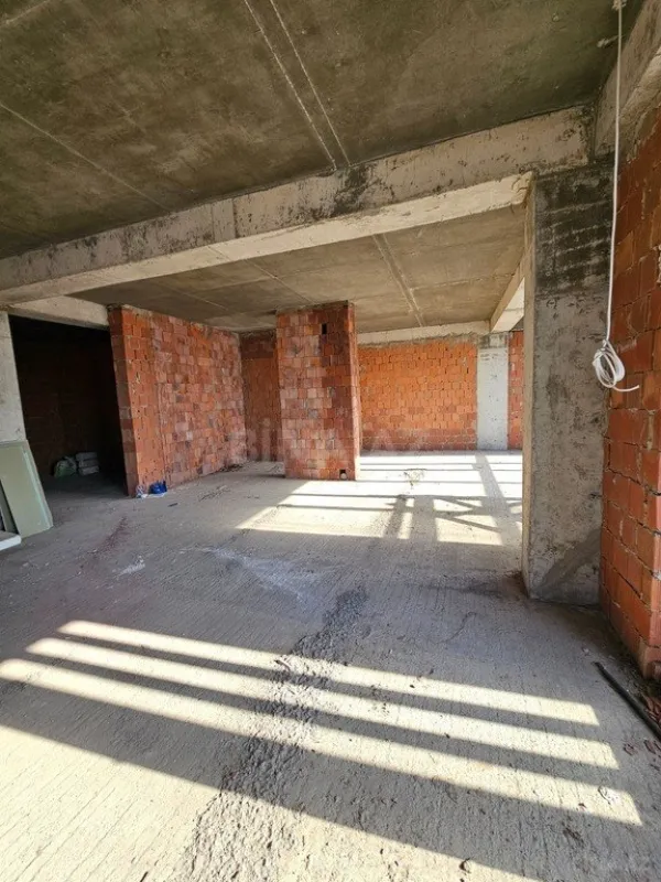 Satılır 3 otaqlı mənzil 130 m²