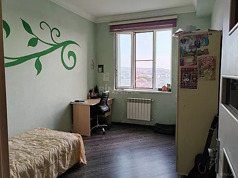 Satılır 4 otaqlı mənzil 87 m²