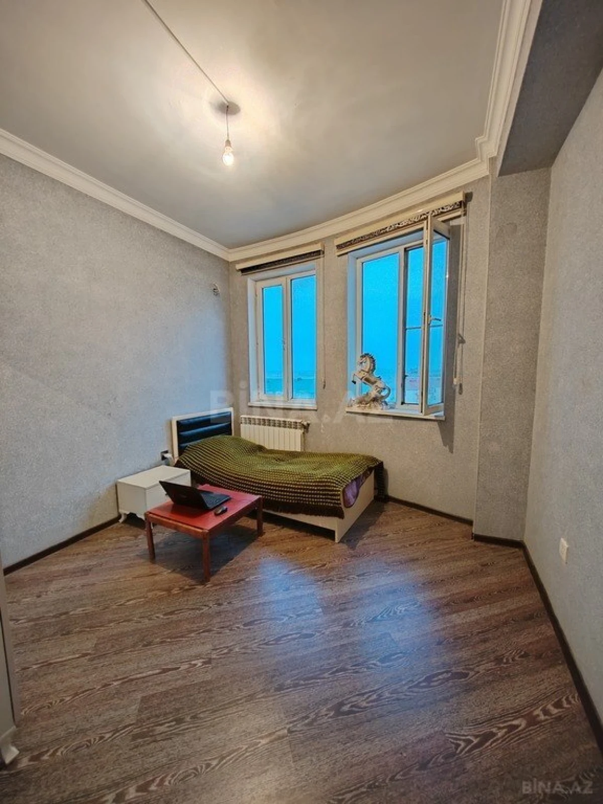 Satılır 4 otaqlı mənzil 87 m²