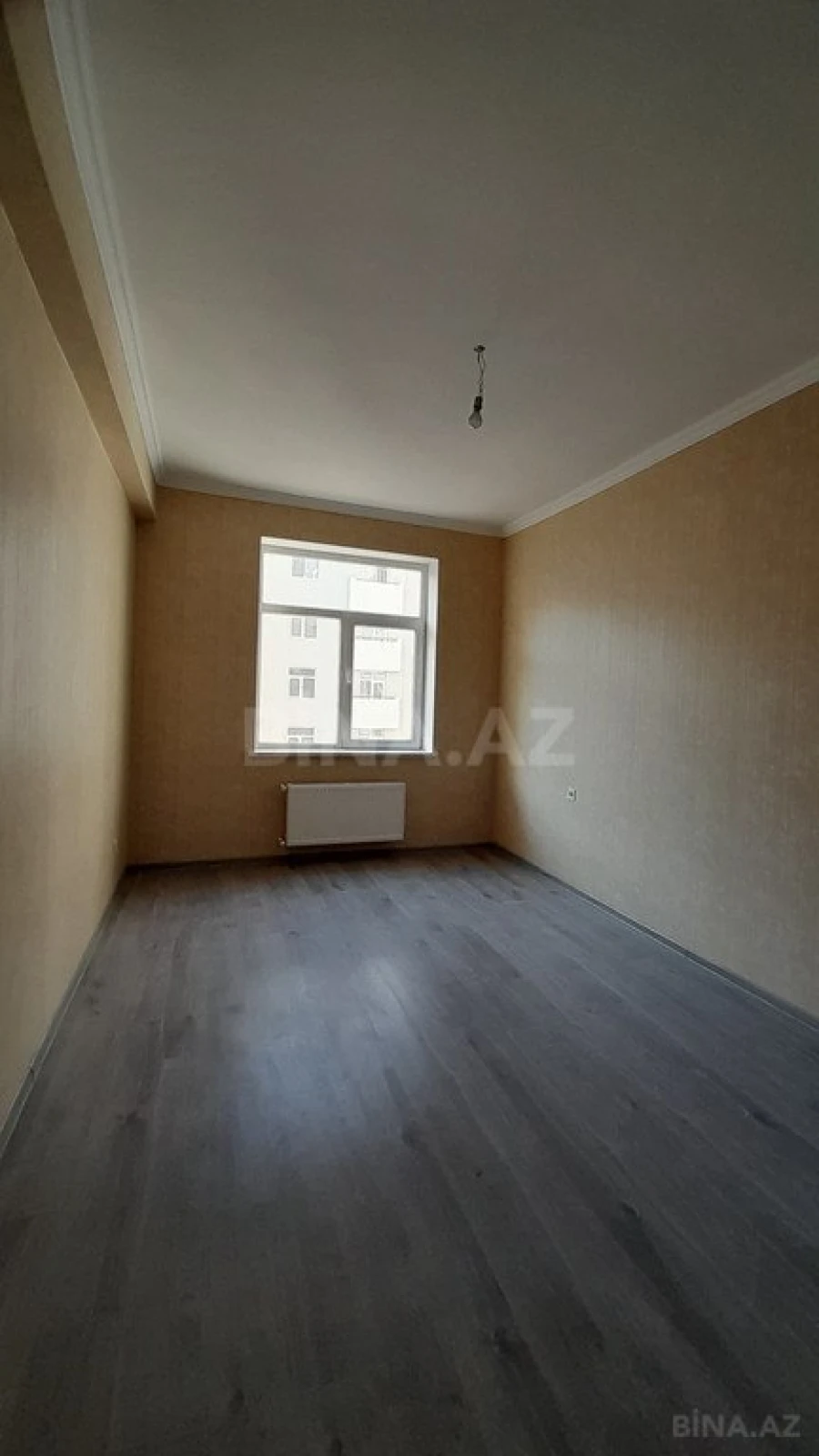 Satılır 4 otaqlı mənzil 99 m²