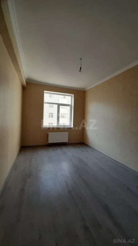 Satılır 4 otaqlı mənzil 99 m²