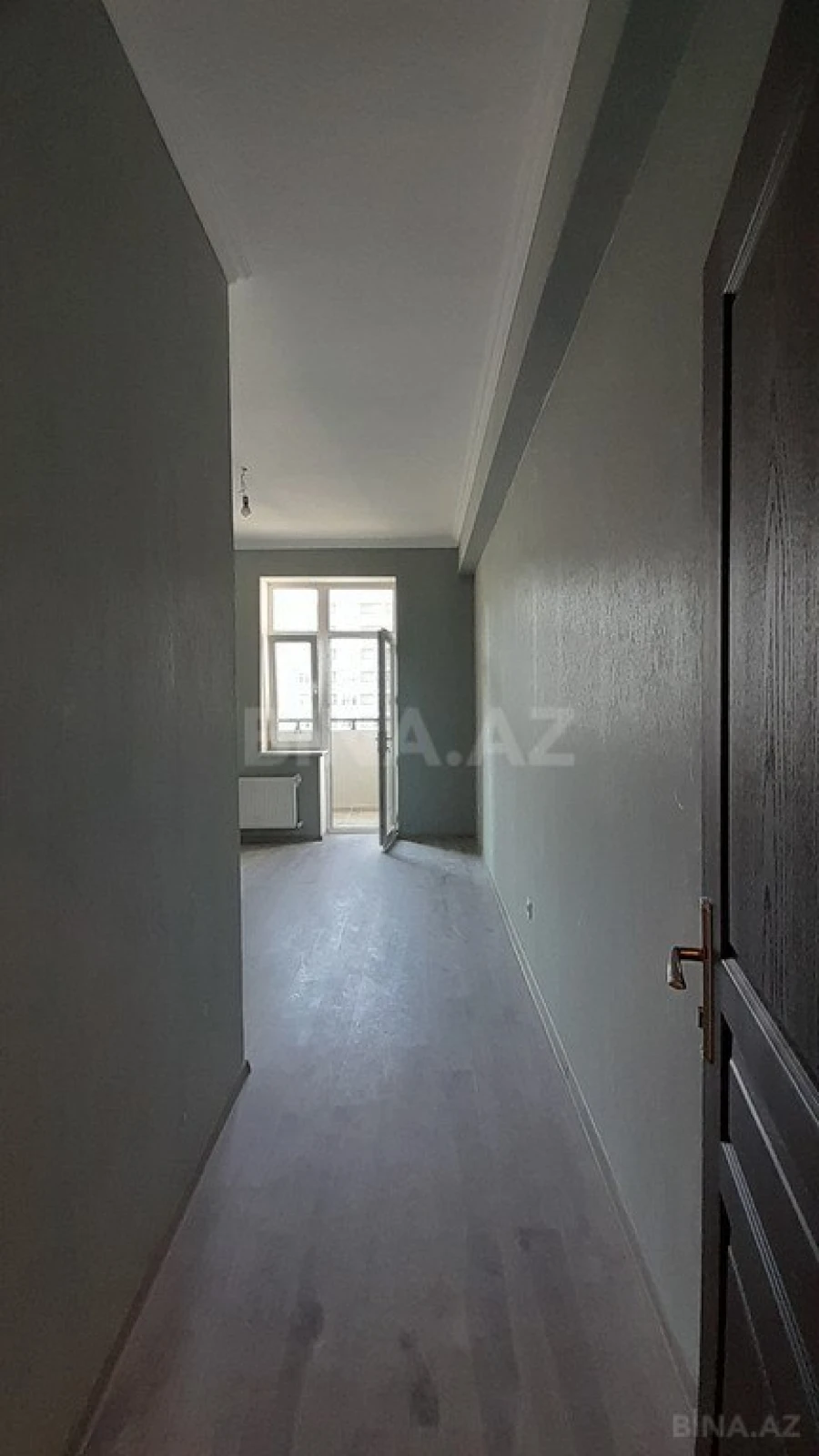 Satılır 4 otaqlı mənzil 99 m²