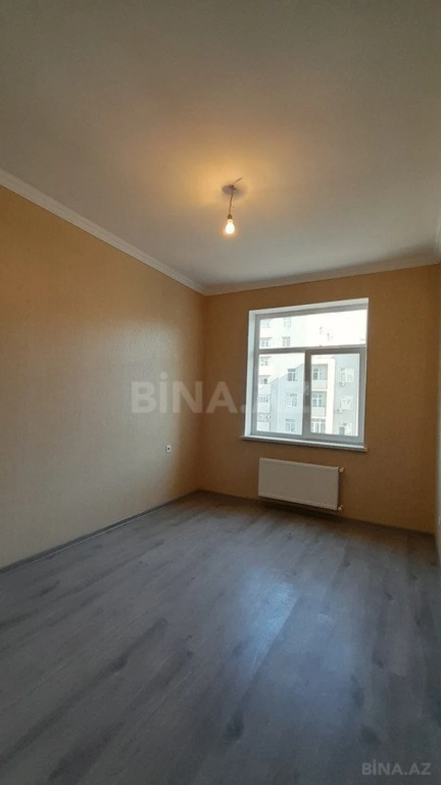 Satılır 4 otaqlı mənzil 99 m²