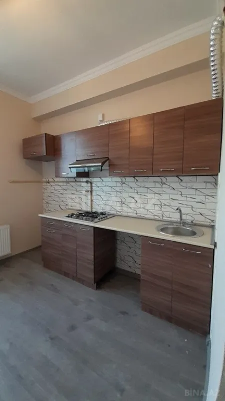 Satılır 4 otaqlı mənzil 99 m²