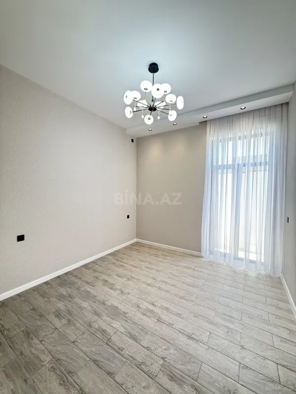 Satılır 5 otaqlı həyət evi 220 m²