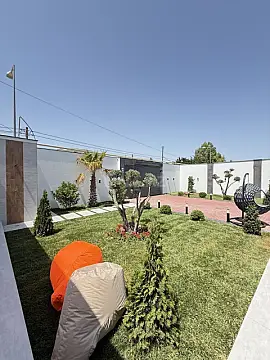 Satılır 5 otaqlı həyət evi 220 m²