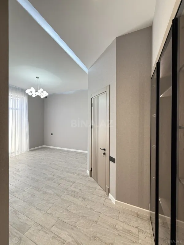 Satılır 5 otaqlı həyət evi 220 m²