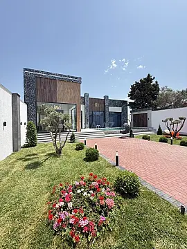 Satılır 5 otaqlı həyət evi 220 m²