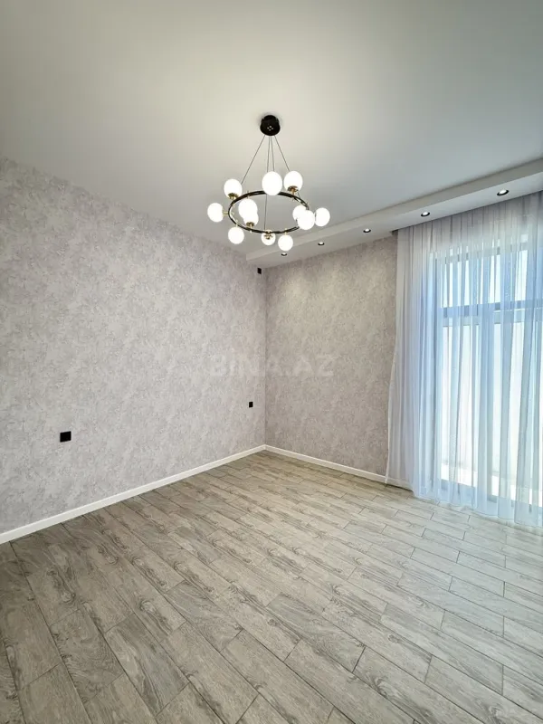 Satılır 5 otaqlı həyət evi 220 m²
