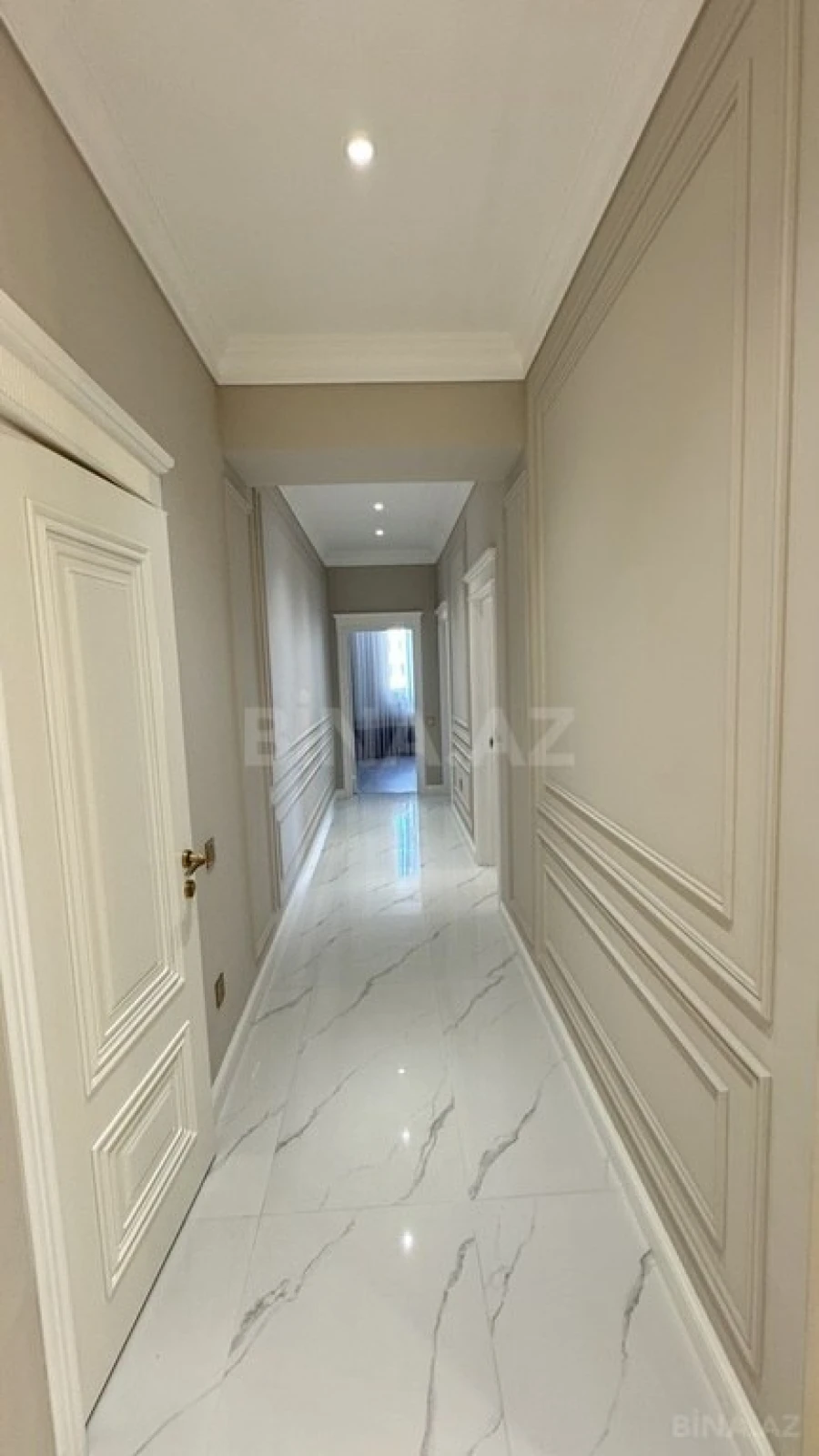 Satılır 3 otaqlı mənzil 115 m²