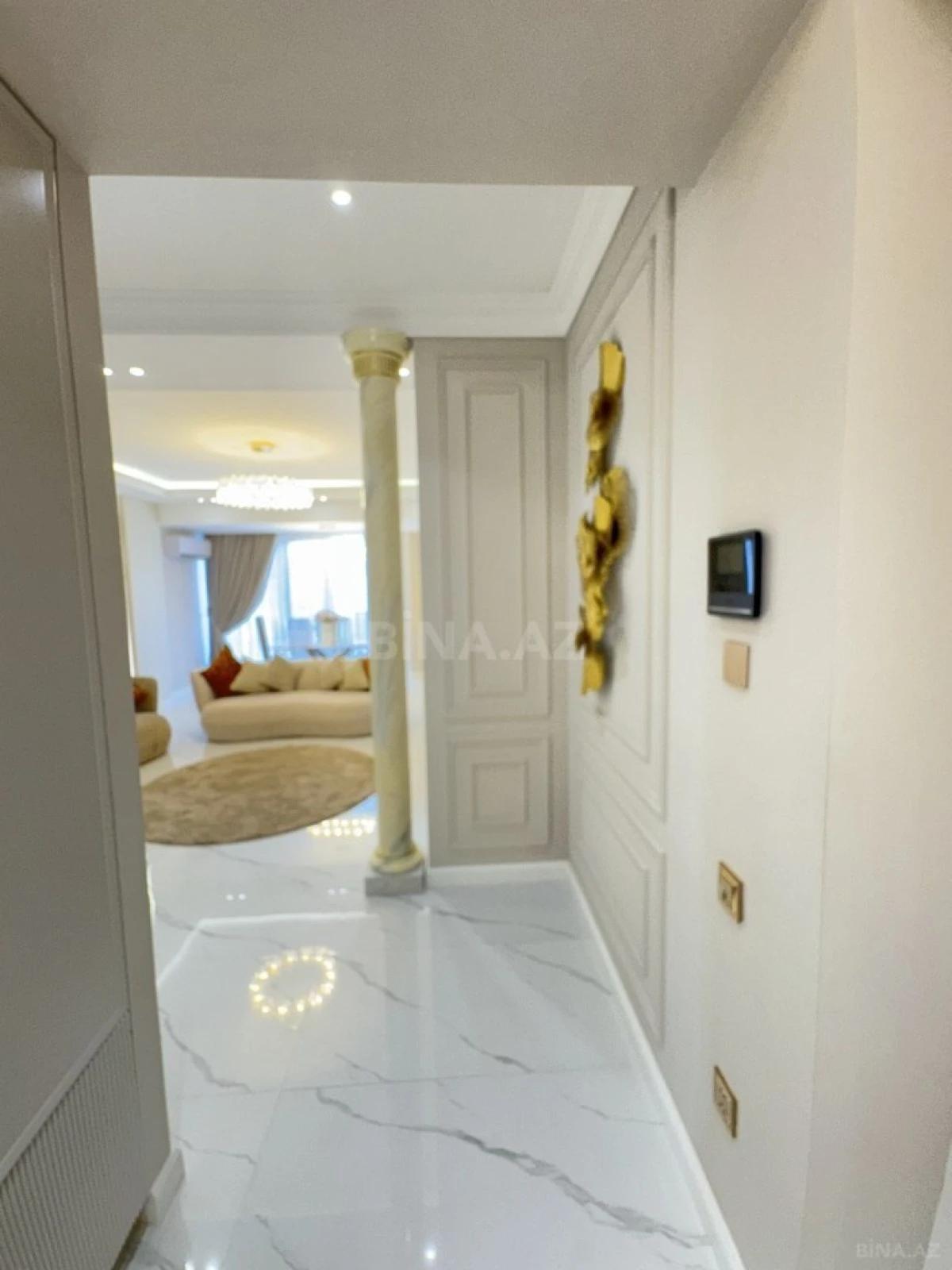 Satılır 3 otaqlı mənzil 115 m²