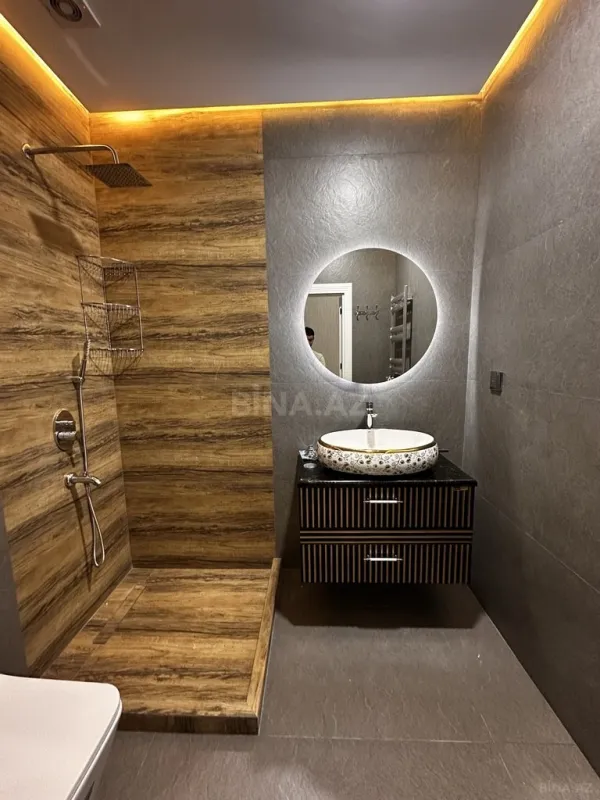Satılır 3 otaqlı mənzil 95 m²