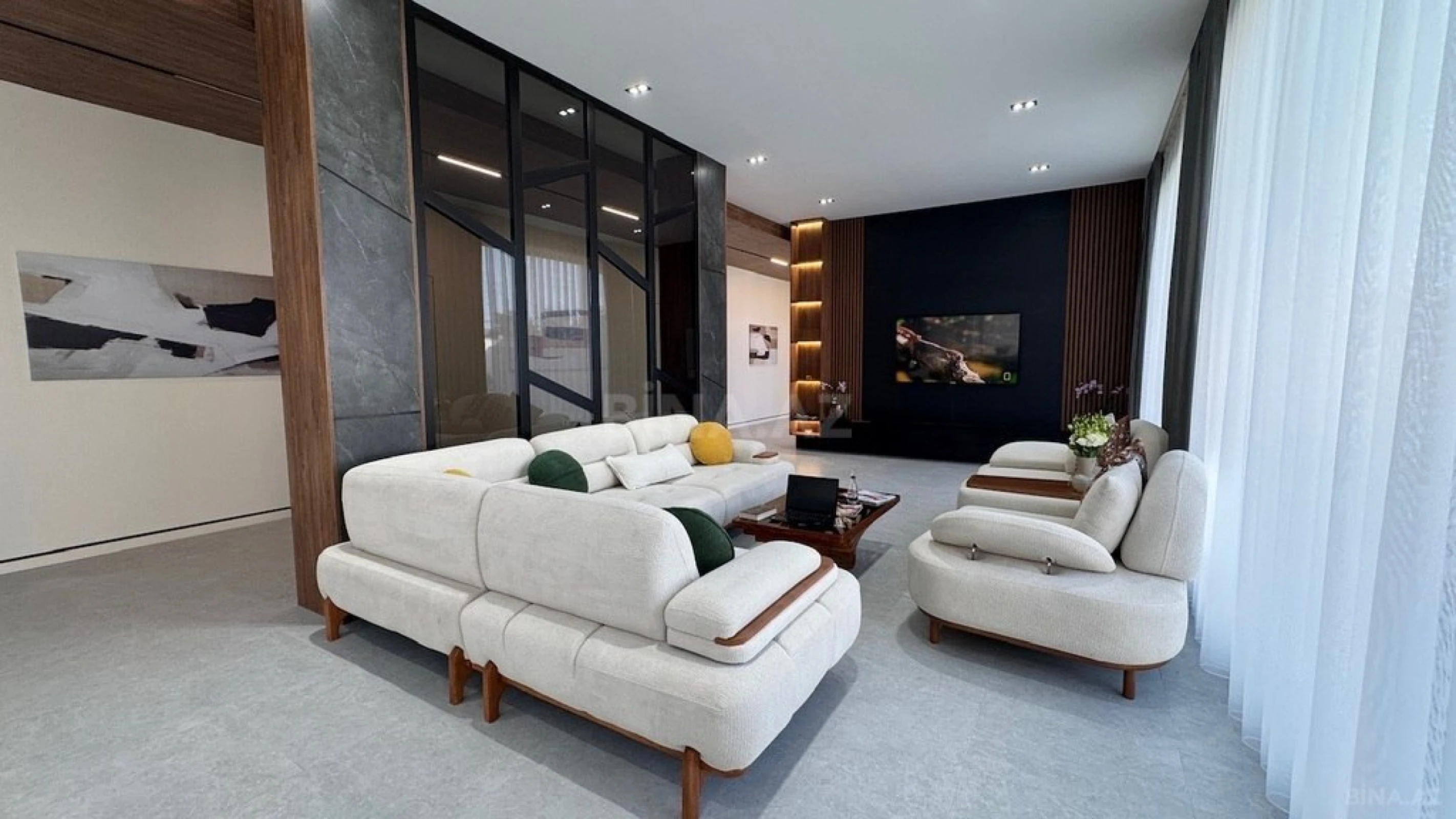 Satılır 4 otaqlı həyət evi 280 m²