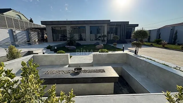 Satılır 4 otaqlı həyət evi 280 m²