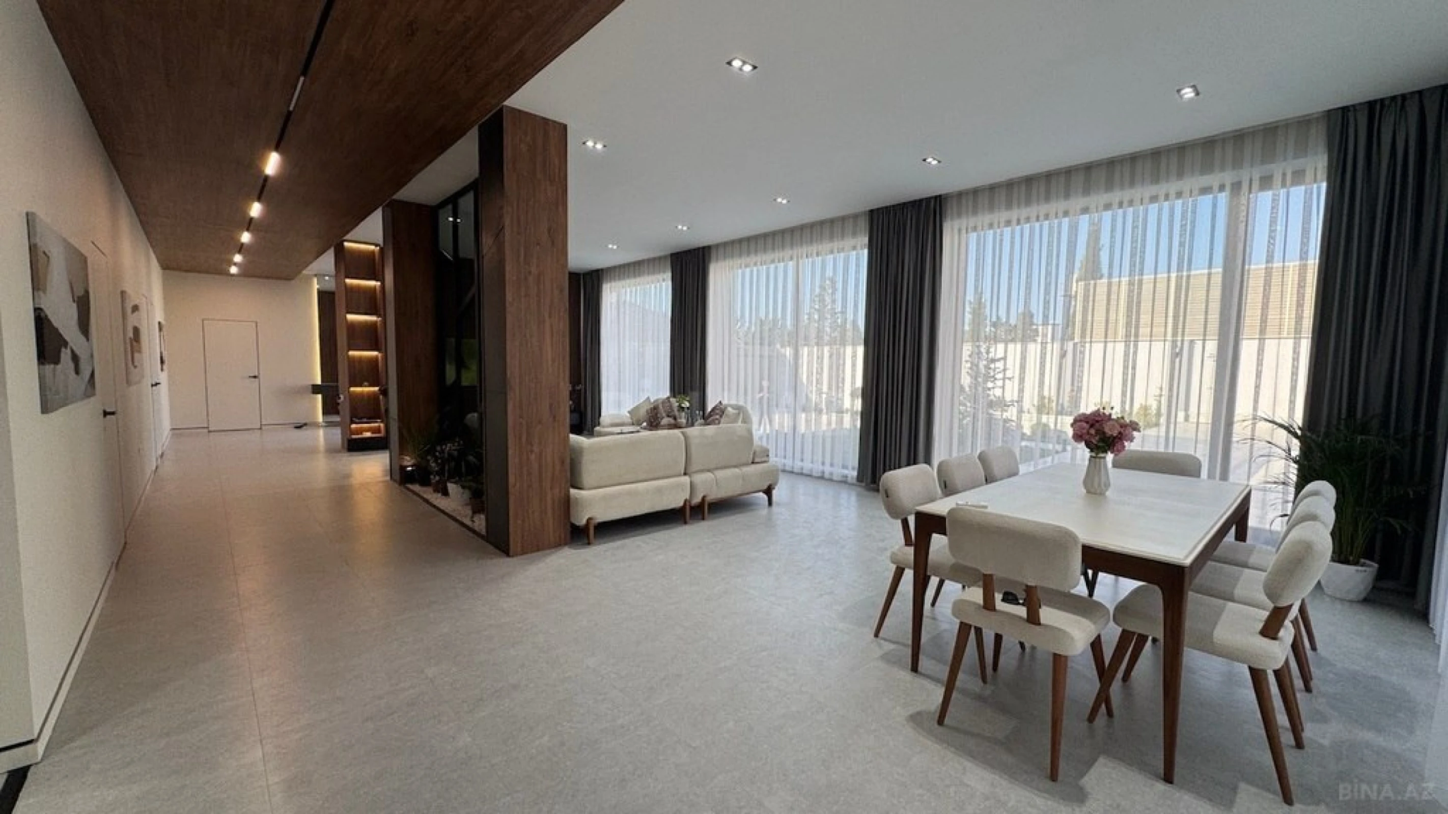 Satılır 4 otaqlı həyət evi 280 m²