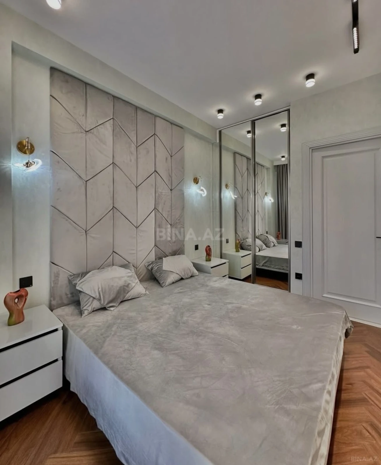 Satılır 2 otaqlı mənzil 54 m²