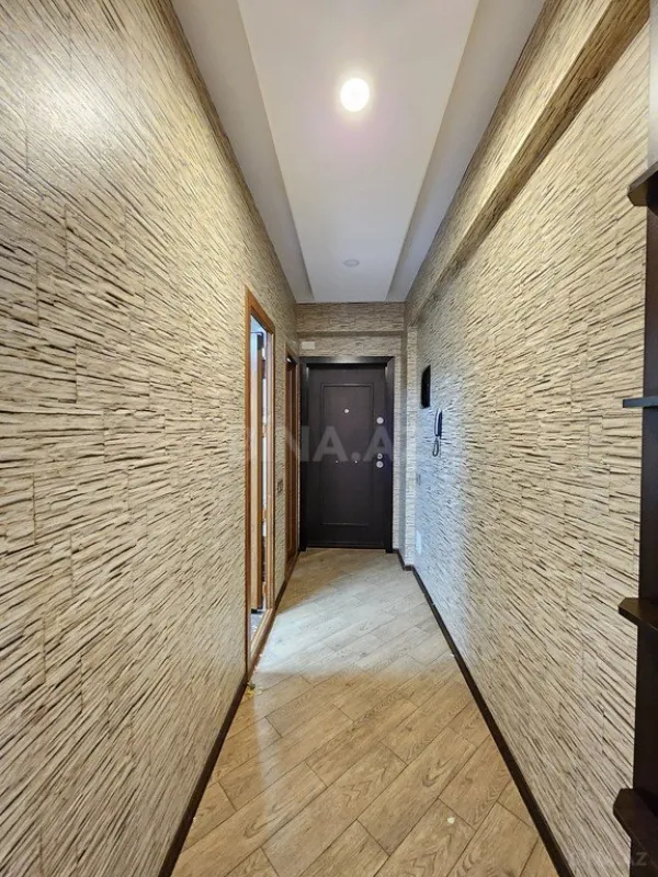 Satılır 3 otaqlı mənzil 107 m²