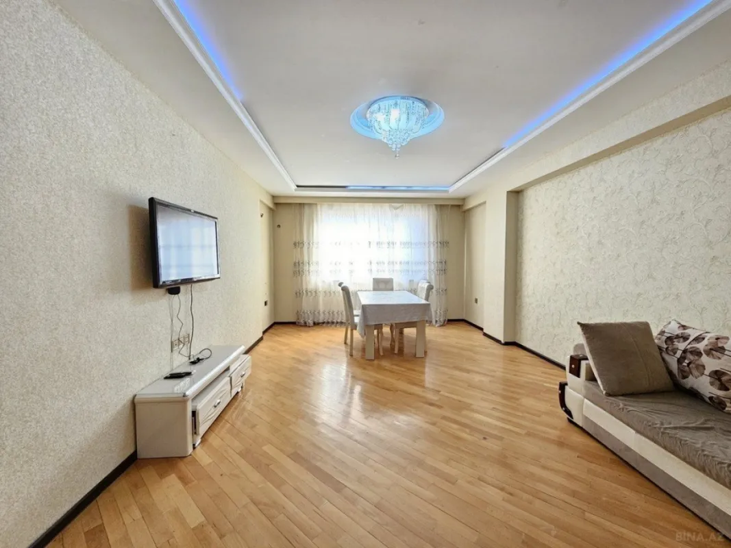 Satılır 3 otaqlı mənzil 107 m²