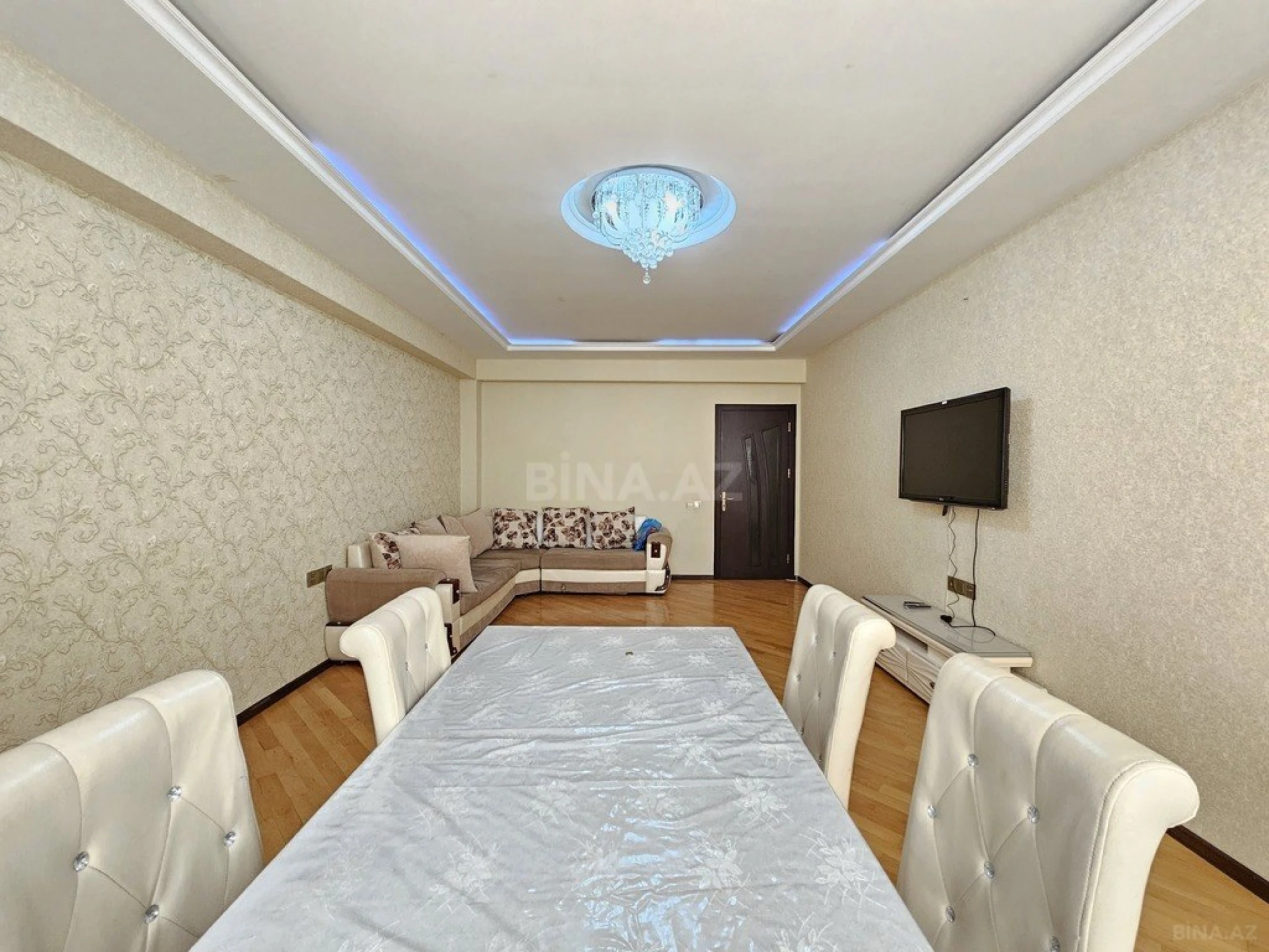 Satılır 3 otaqlı mənzil 107 m²
