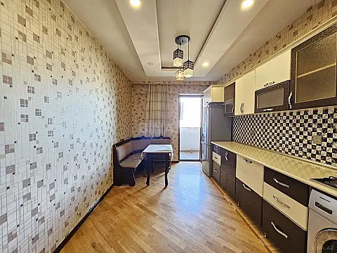 Satılır 3 otaqlı mənzil 107 m²