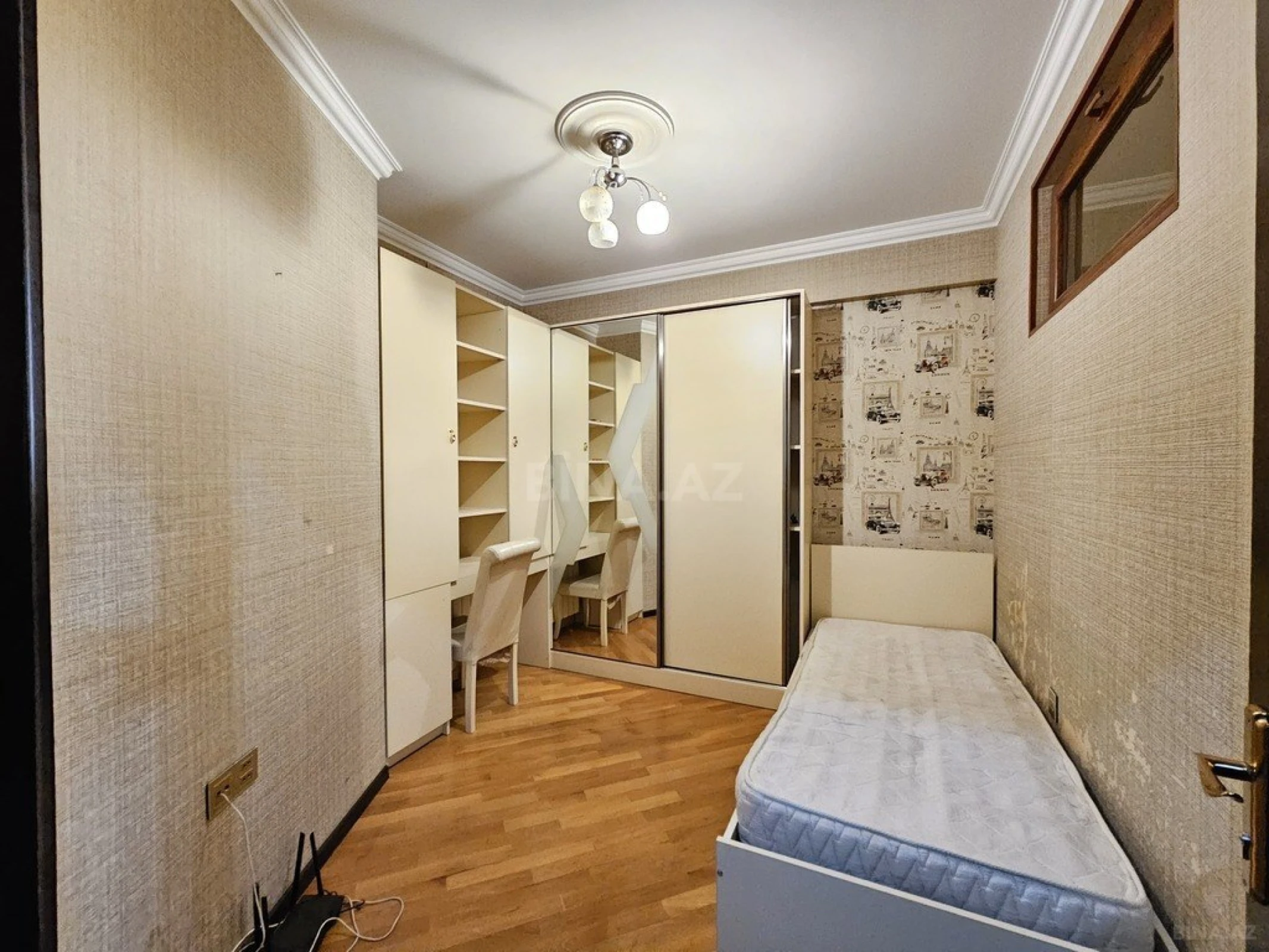 Satılır 3 otaqlı mənzil 107 m²