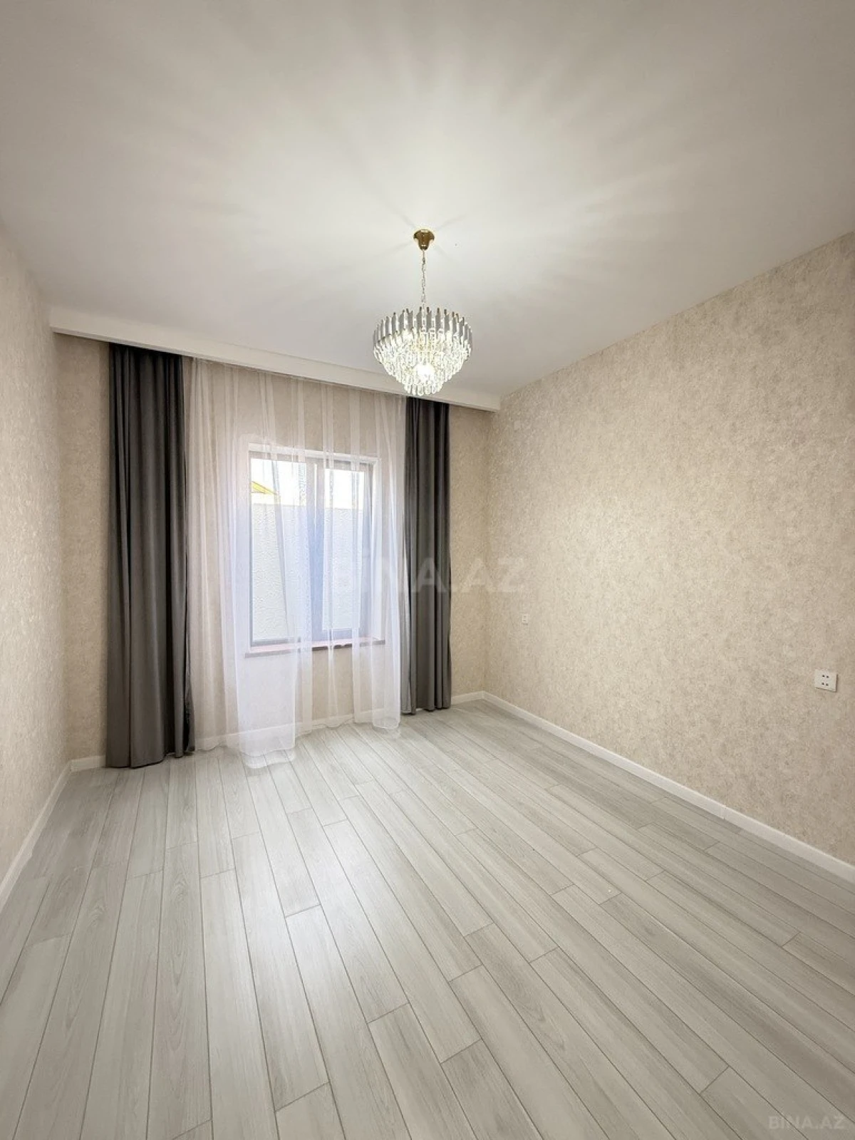 Satılır 4 otaqlı həyət evi 145 m²