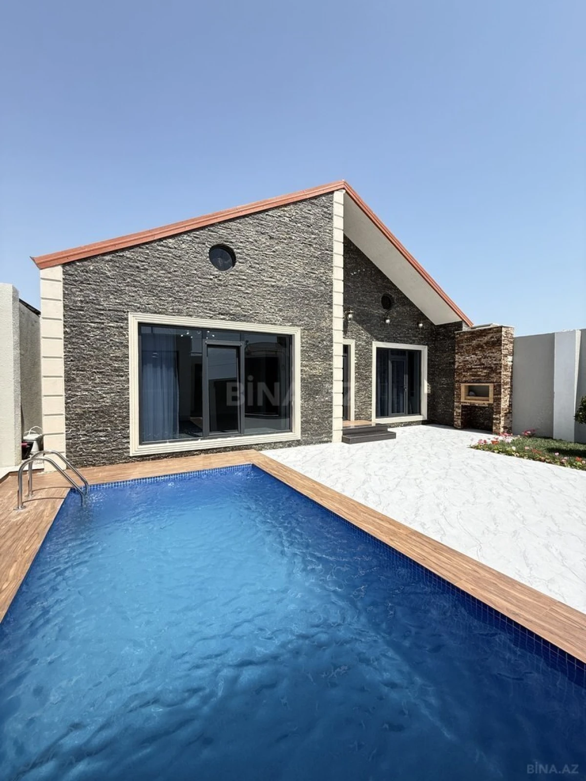 Satılır 4 otaqlı həyət evi 145 m²