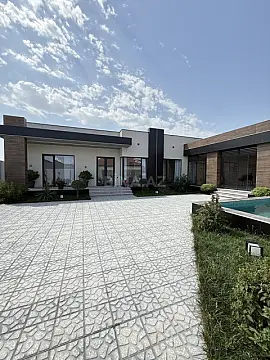 Satılır 4 otaqlı həyət evi 200 m²