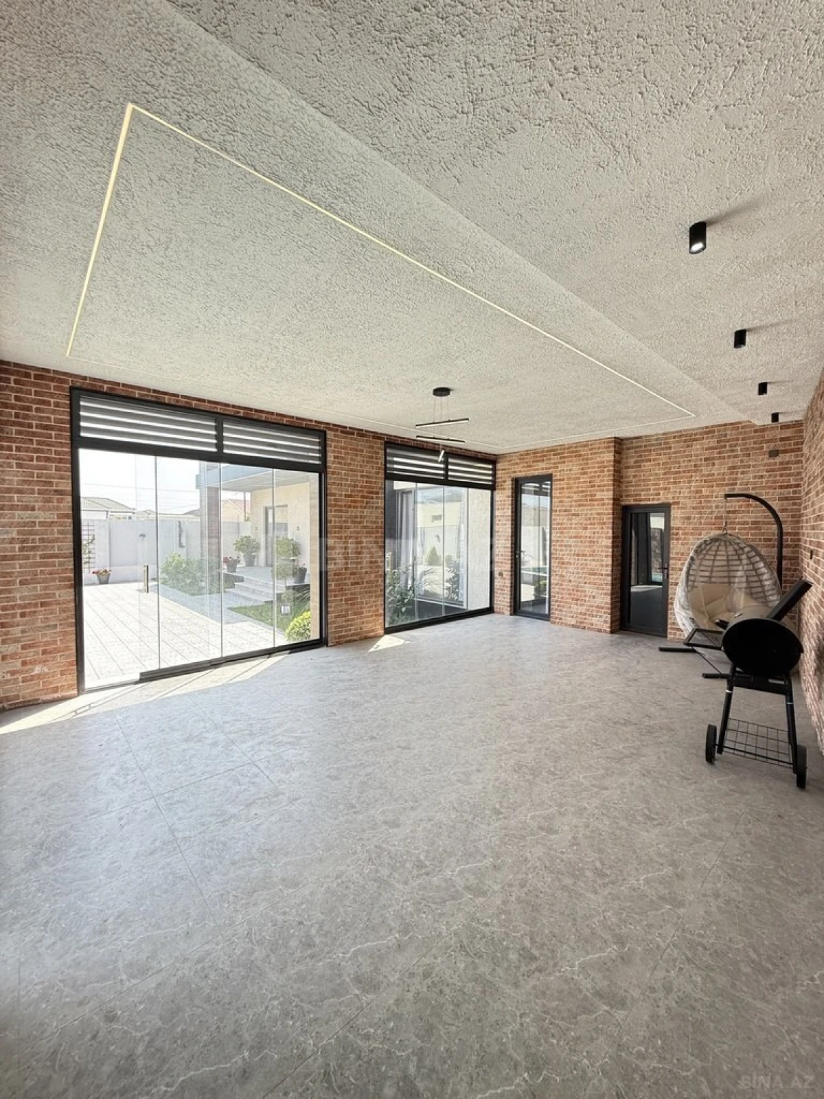 Satılır 4 otaqlı həyət evi 200 m²