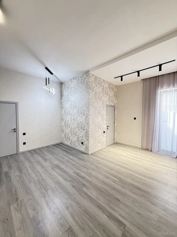 Satılır 4 otaqlı həyət evi 200 m²