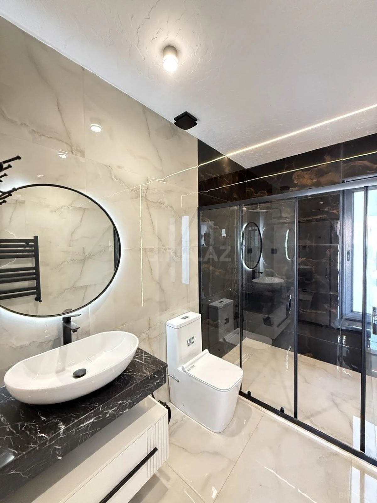 Satılır 4 otaqlı həyət evi 200 m²