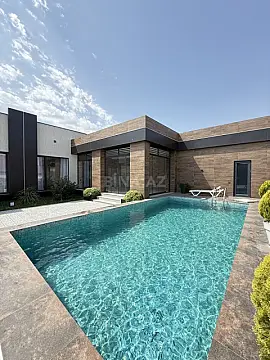 Satılır 4 otaqlı həyət evi 200 m²