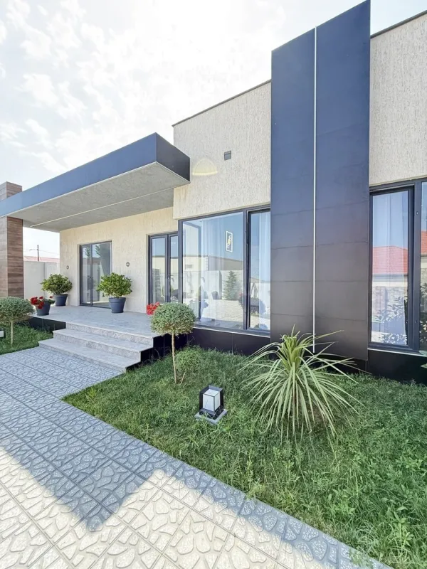 Satılır 4 otaqlı həyət evi 200 m²