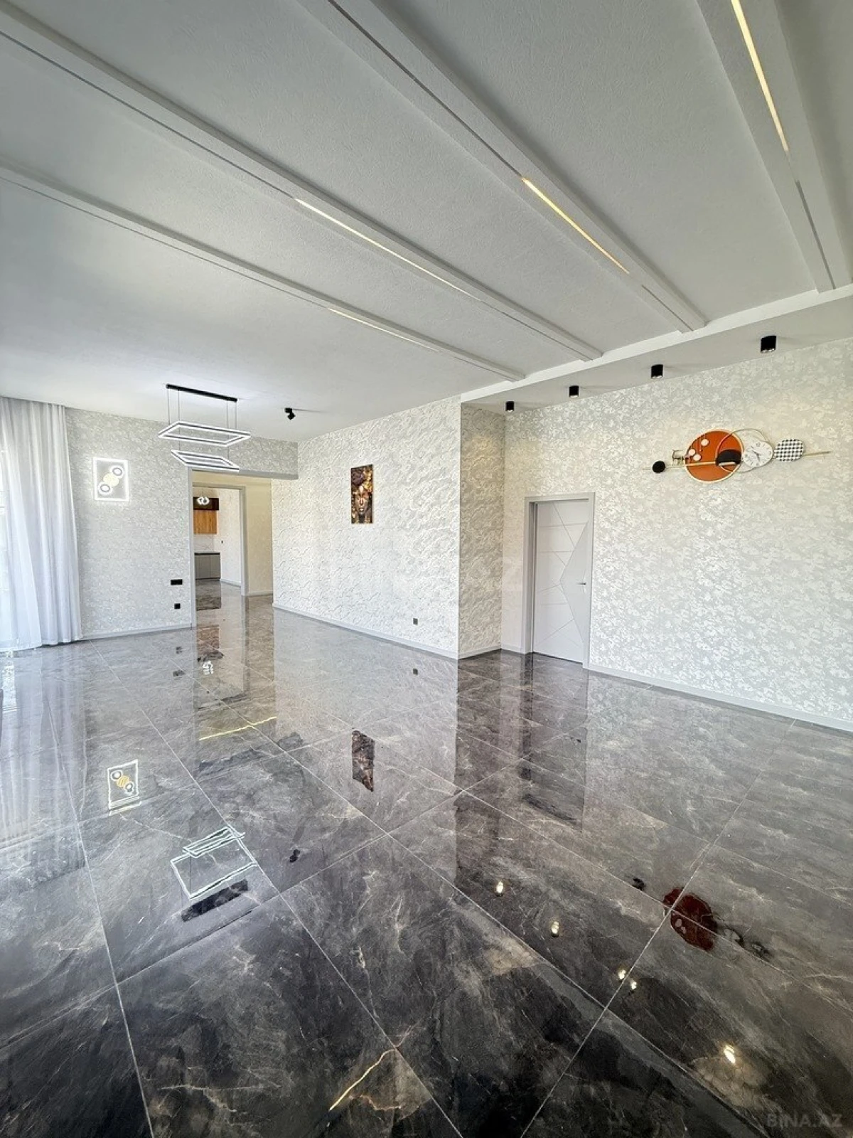 Satılır 4 otaqlı həyət evi 200 m²