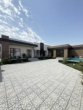 Satılır 4 otaqlı həyət evi 200 m²