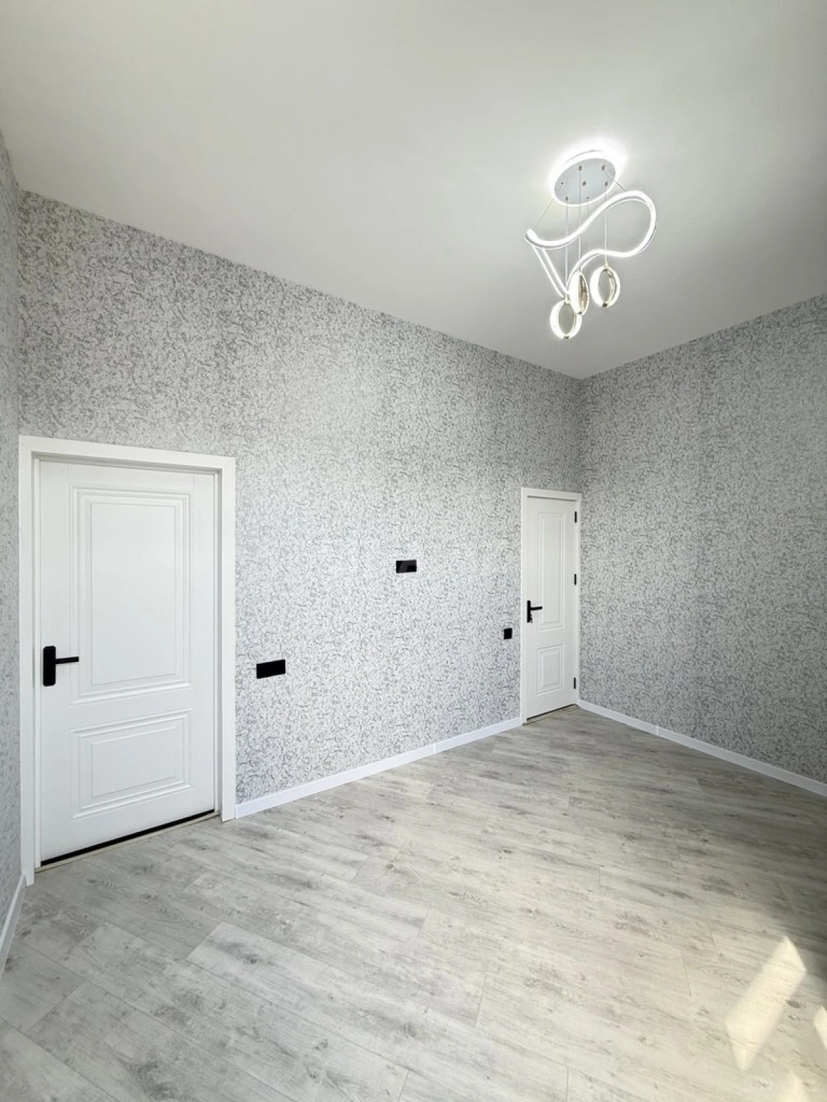 Satılır 4 otaqlı həyət evi 135 m²