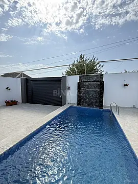 Satılır 4 otaqlı həyət evi 135 m²