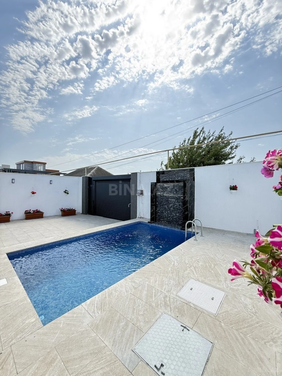 Satılır 4 otaqlı həyət evi 135 m²