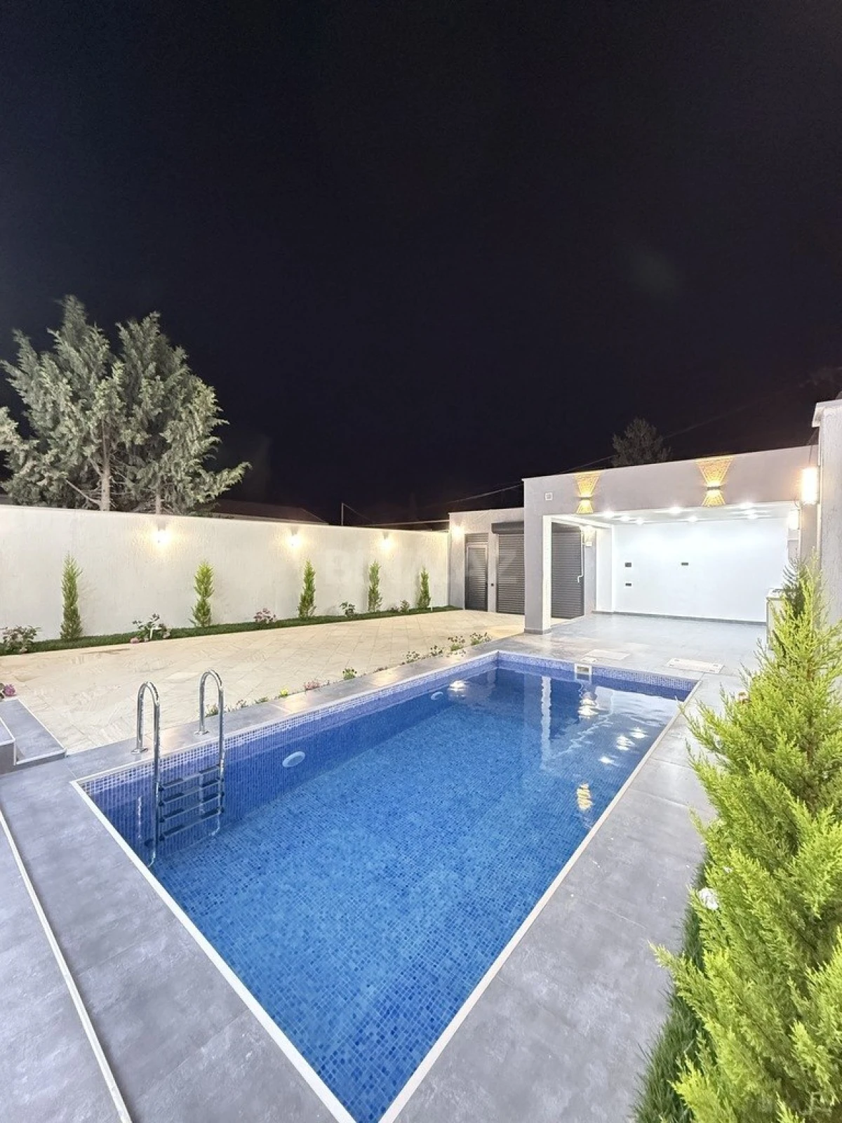 Satılır 3 otaqlı həyət evi 130 m²